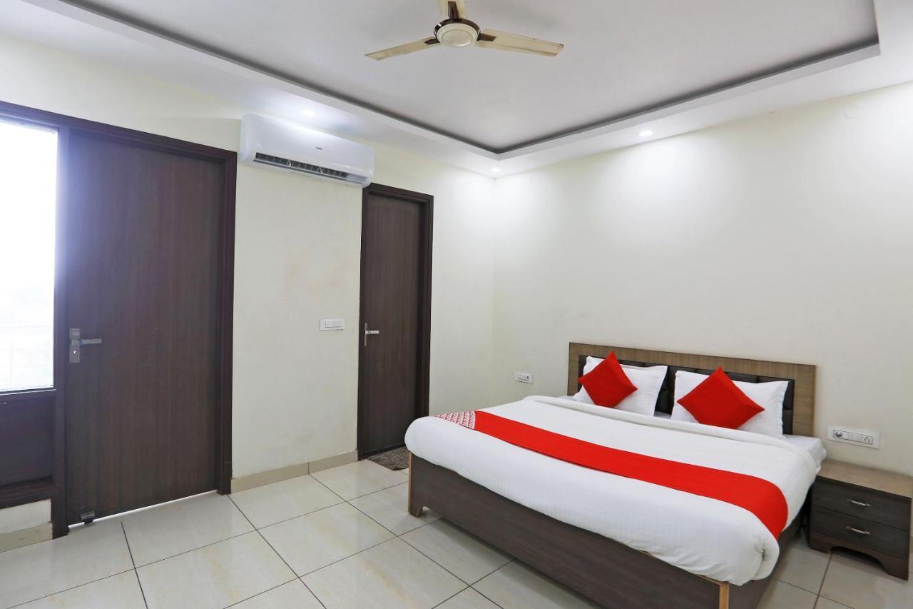 Oyo 48501 Dayal Regency Hotel Hapur Екстериор снимка